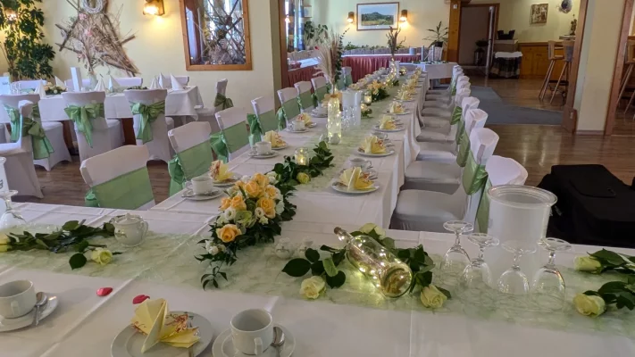Festtafel Hochzeit Gasthof Fürstenthal